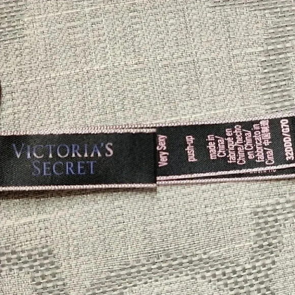 Victoria's Secret Very Sexy Push up Size 32DDD/ G70 - Picture 6 of 6
